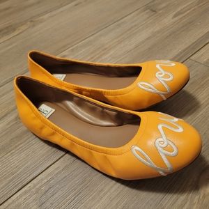 Brand NEW! Ellen Degeneres flats